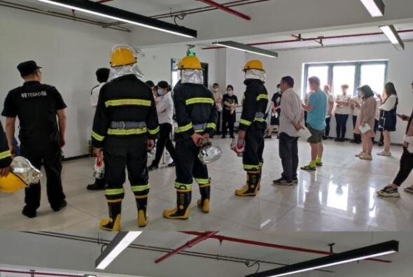 强化防灾意识，，，，练就逃生本事