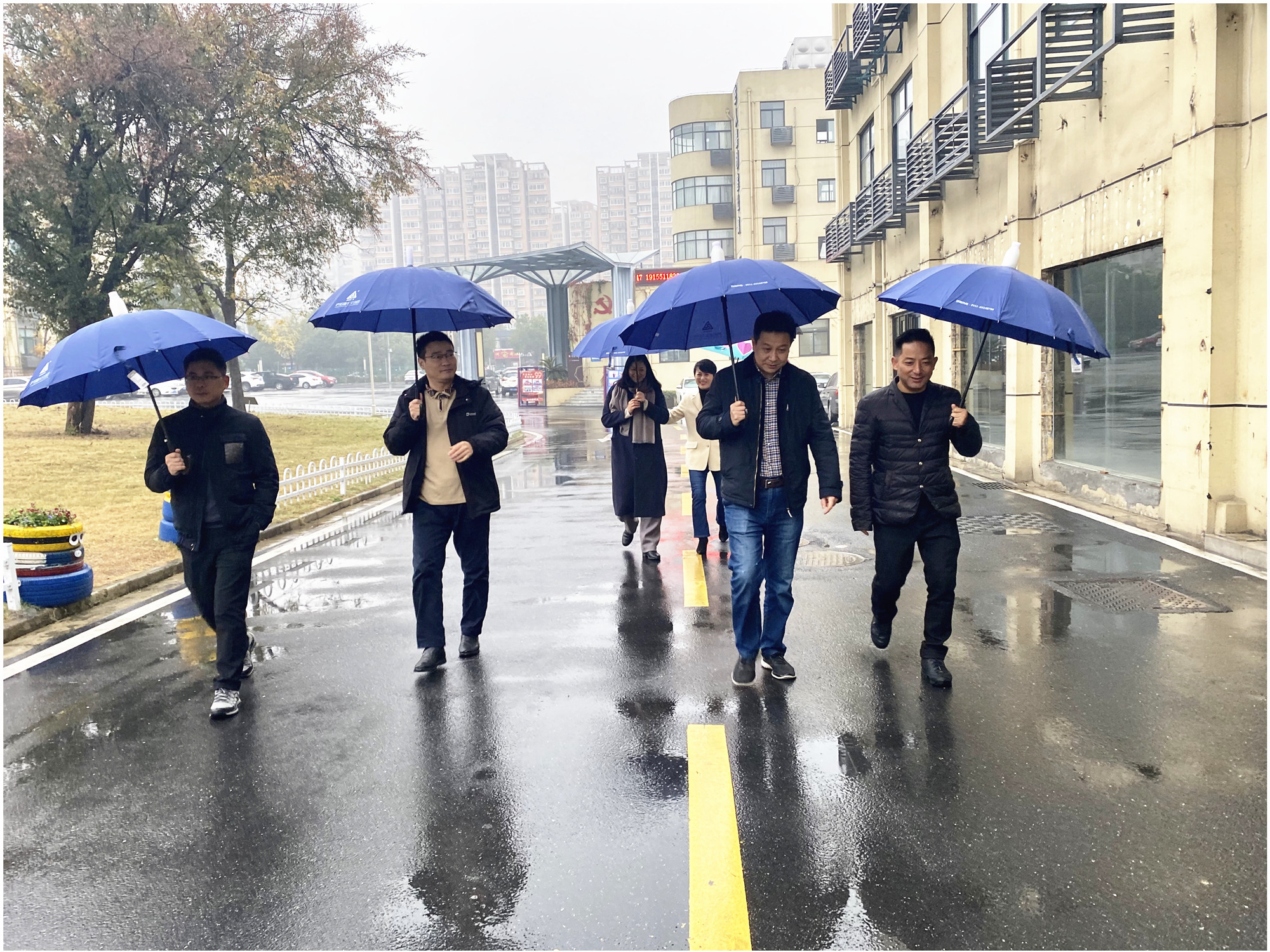 庐阳区总工会党组书记夏辉 莅临庐阳天游ty8文创园调研
